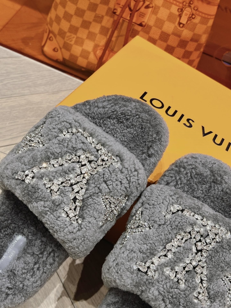 Louis Vuitton Slippers